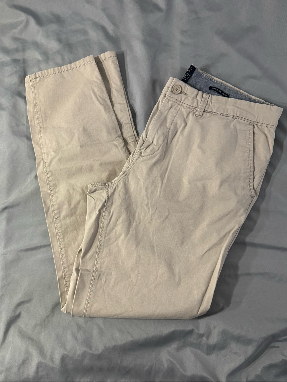 Pull&Bear Men's Slim Chinos in Light Beige